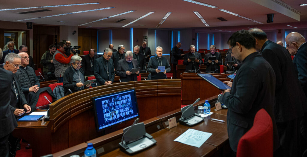 Absolución de los obispos al informe antiabusos del Defensor del Pueblo