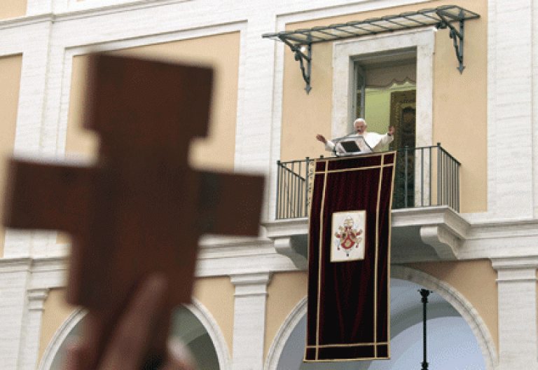 Benedicto XVI ultima el mensaje que dirigirá a los jóvenes en Madrid