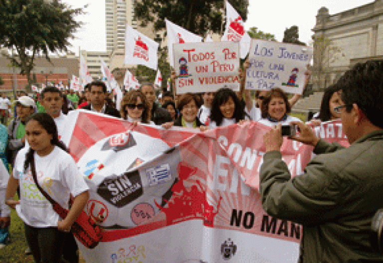 La Iglesia peruana clama contra la creciente violencia