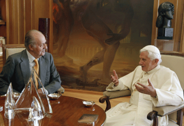 rey Juan Carlos I y Benedicto XVI