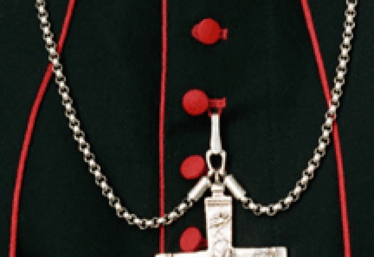 cruz pectoral de un obispo