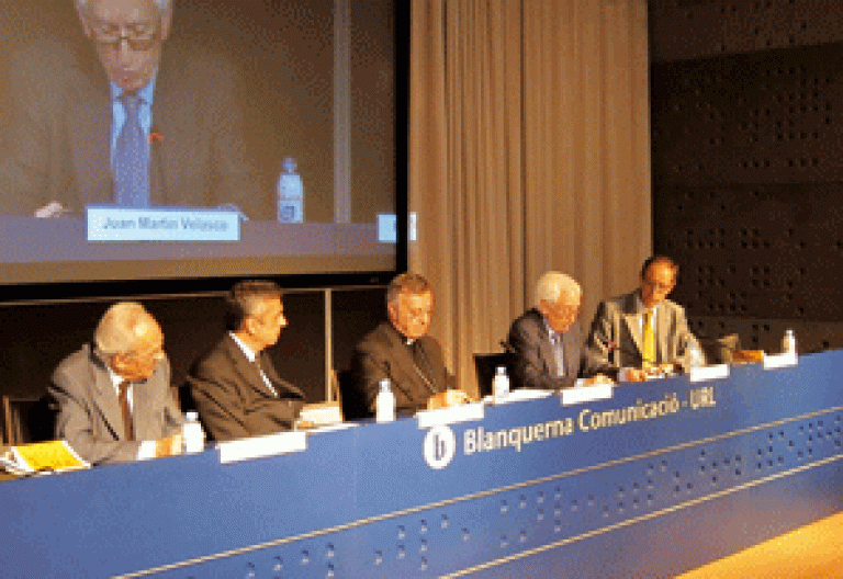 Juan Martín Velasco en un acto sobre el Concilio Vaticano II en la Fundación Joan Maragall