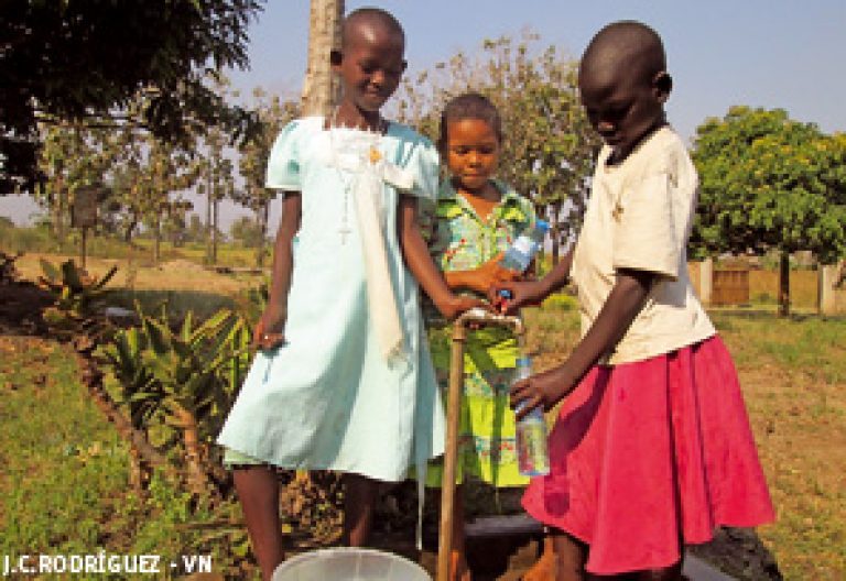 Casa del Redentor en Uganda para niños abandonados