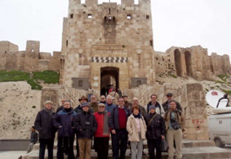 grupo de peregrinos en Alepo, Siria, en viaje con Turismo y Peregrinaciones 2000