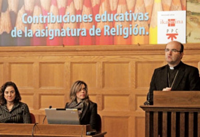 José Ignacio Munilla obispo de San Sebastián en Simposio asignatura de Religión