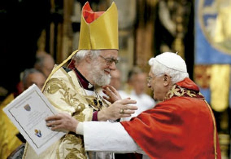 papa Benedicto XVI y Rowan Williams