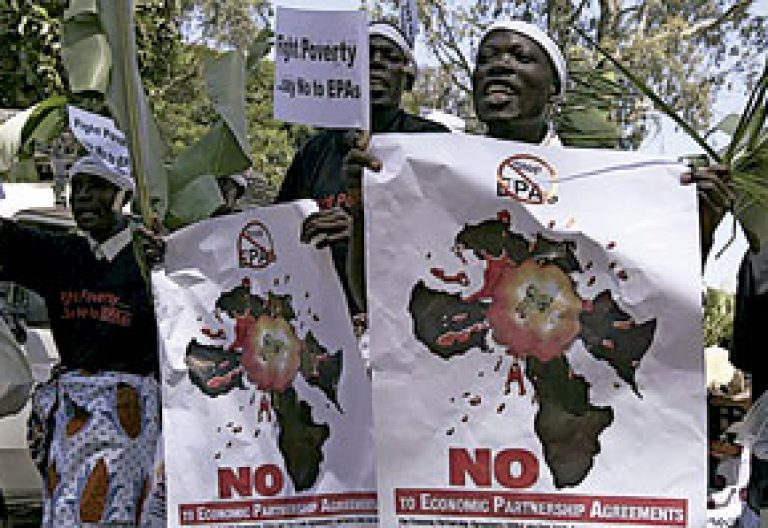 grupo de manifestantes africanos