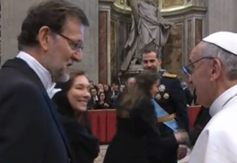 papa Francisco y Mariano Rajoy saludo misa de inicio de pontificao