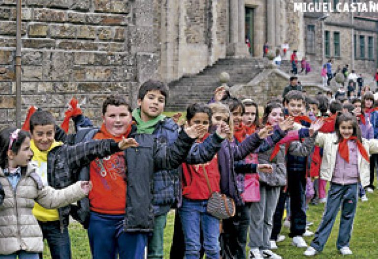 primer Encuentro Diocesano de Niños en Santiago de Compostela mayo 2013