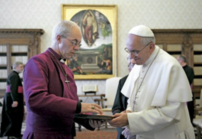 papa Francisco recibe a Justin Welby arzobispo de Canterbury junio 2013
