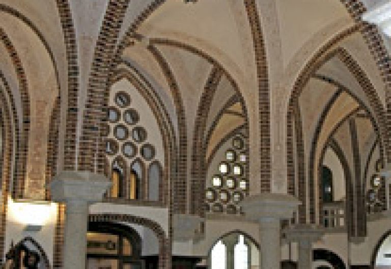 Palacio Arzobispal de Astorga, obra de Gaudí, interior