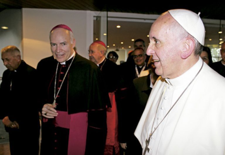 Carlos Aguiar, presidente del CELAM, y papa Francisco