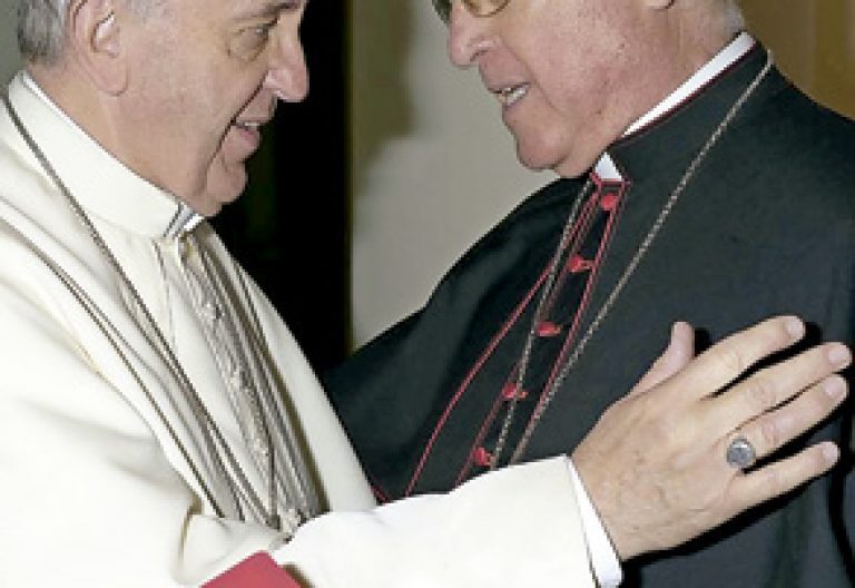 papa Francisco con Joan Piris, obispo de Lleida, en Roma septiembre 2013