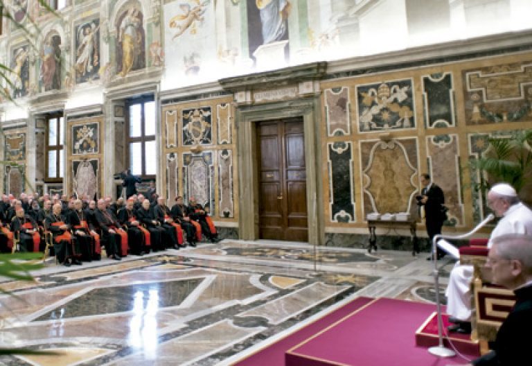 papa Francisco habla al Colegio de Cardenales Sala Clementina 15 de marzo 2013