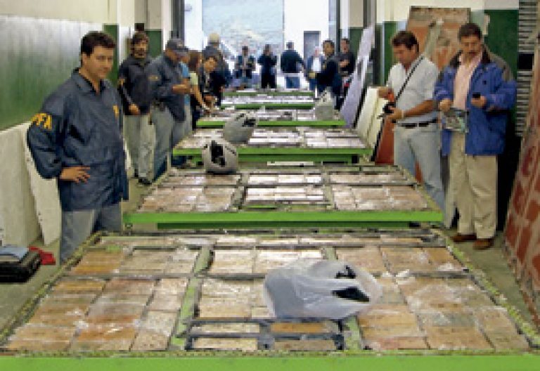 alijo de cocaína decomisado por la policía en Buenos Aires