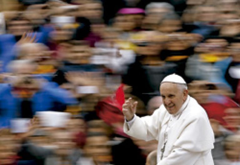 recorrido del papa Francisco en papamóvil