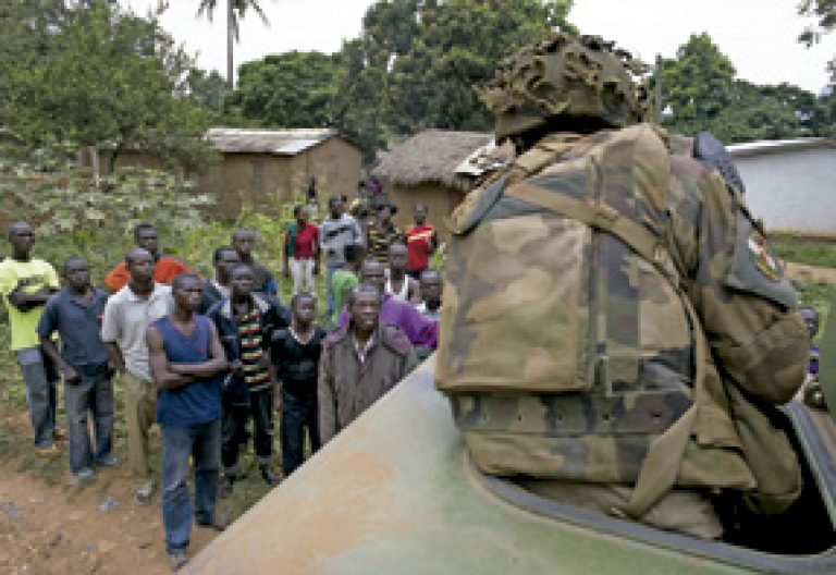 soldados franceses en Bangui República Centroafricana después de oleada de violencia diciembre 2013