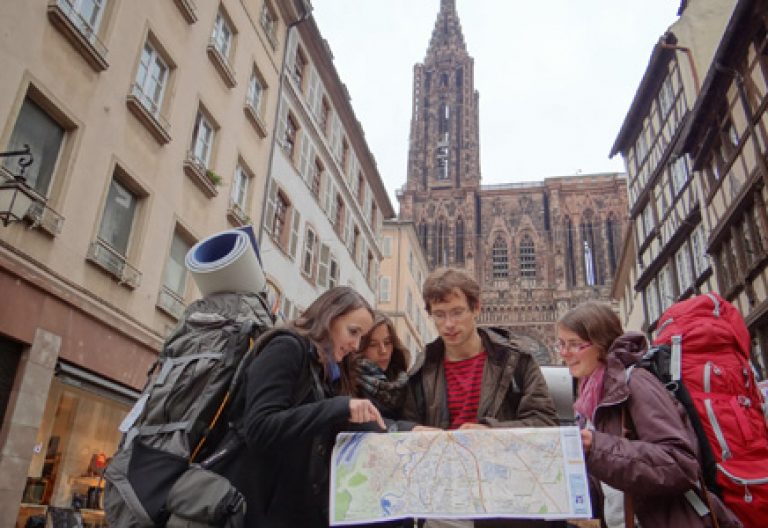 grupo de jóvenes en el encuentro ecuménico de jóvenes Estrasburgo 2013