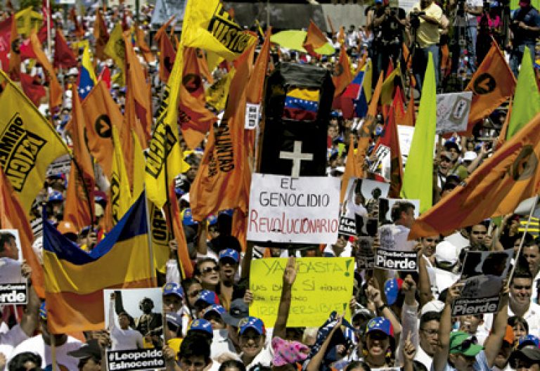 manifestación de líderes opositores y representantes de los estudiantes en Venezuela febrero 2014