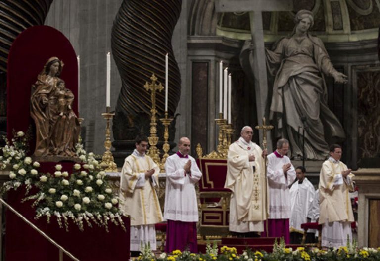 papa Francisco preside celebración en la Basílica de San Pedro Jornada de la Vida Consagrada 2 febrero 2014