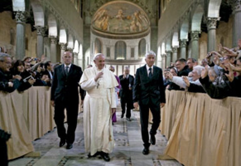 papa Francisco en la Misa de Miércoles de Ceniza en la basílica de Santa Sabina 5 marzo 2014