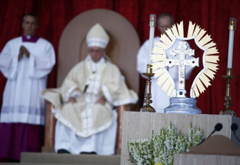 papa Francisco preside la misa de canonización de fray Junípero Serra en el santuario nacional de la Inmaculada Concepción Washington viaje Estados Unidos 23 septiembre 2015