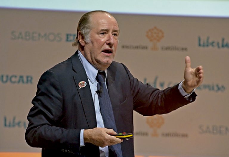 José María Gay de Liébana, profesor de Economía, en el XIII Congreso de Escuelas Católicas SabemosEducar 29-31 octubre 2015 Madrid