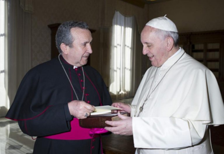 Gerardo Melgar Viciosa y papa francisco