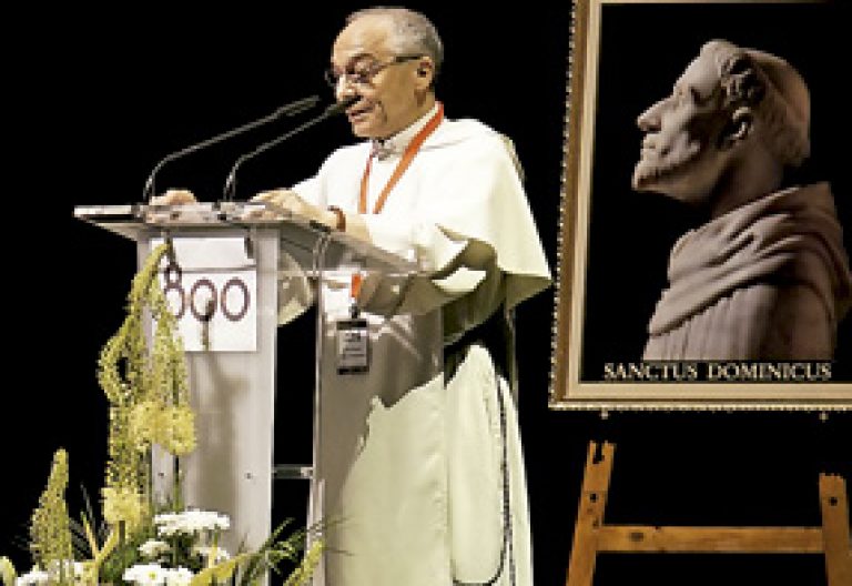 Fray Bruno Cadoré, maestro de la Orden de Predicadores, en el Congreso Educar OP 2016 800 hacia la sabiduría, en el 800 aniversario de los dominicos, Madrid julio 2016