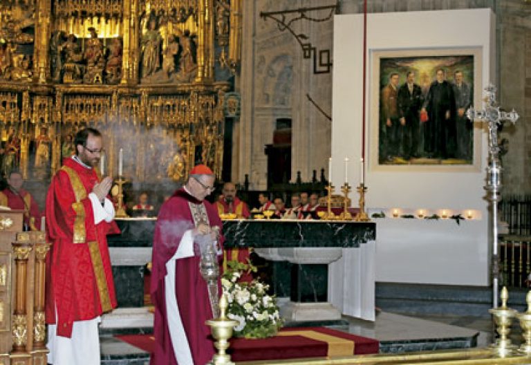 cardenal Angelo Amato en la beatificación en Asturias de cuatro mártires de Nembra 8 octubre 2016 Oviedo