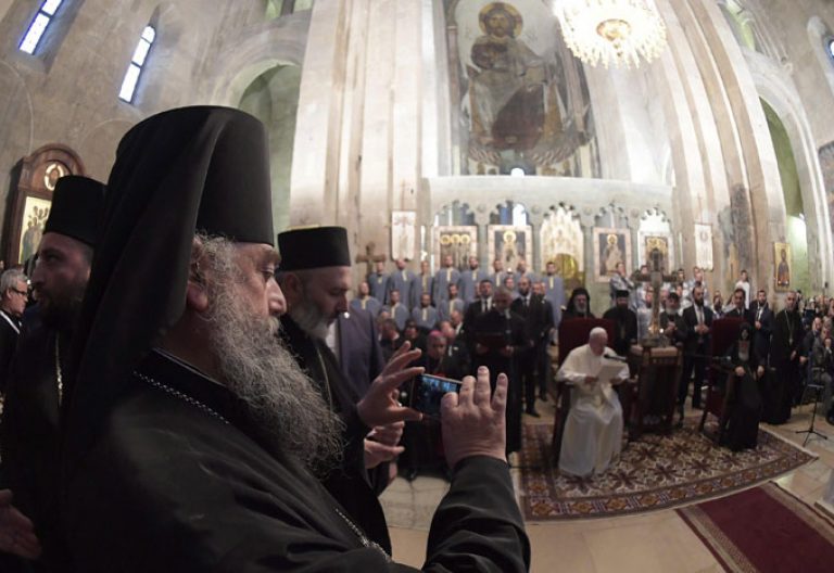 papa Francisco en Georgia visita Catedral Patriarcal de Svetitskhoveli, encuentro con el catholicós y patriarca Ilia II 1 octubre 2016