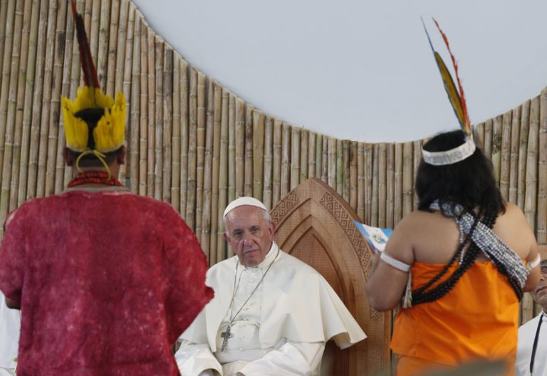 papa Francisco viaje Perú con indígenas de la Amazonía enero 2018