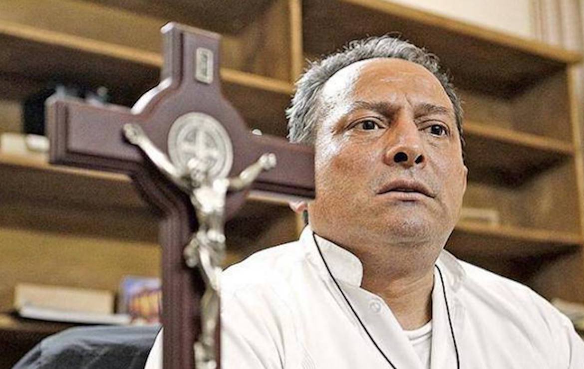 En México, el obispo de Apatzingán suspende del ministerio al famoso “padre  Goyo”