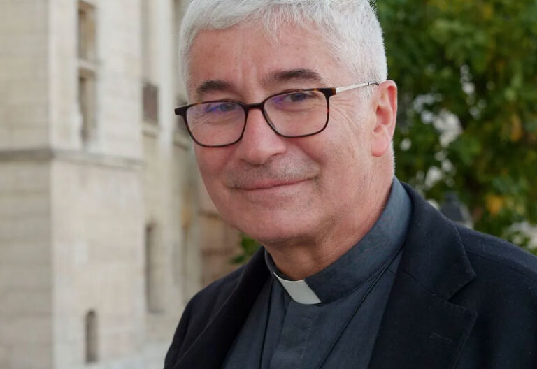 Emmanuel Tois, obispo auxiliar de París