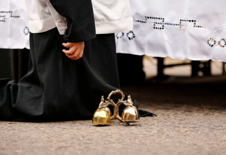 Detenido en Italia un sacerdote con sida acusado de abusar de un monaguillo