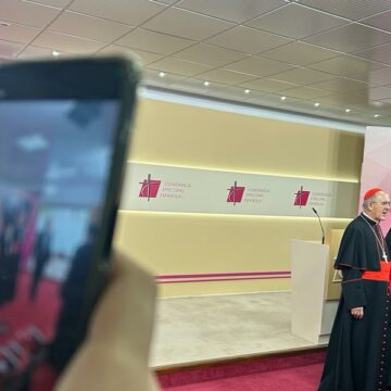 El patriarca Bartolomé I en la sede de la Conferencia Episcopal Española