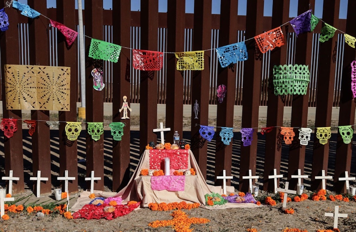 altar por los migrantes en Tijuana