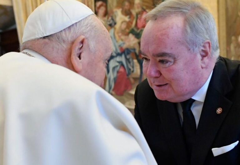 El Papa, con el Gran Maestre de la Orden de Malta