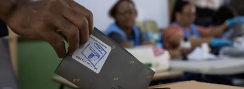 Luis Abinader fue reelegido presidente de República Dominicana para un segundo periodo con el 58% de los votos
