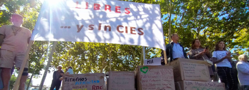 Vigilia por el cierre de los CIE en Madrid