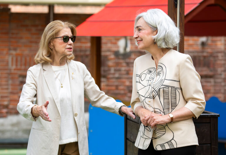 María de la Válgoma y Carmen Guaita, abuelas