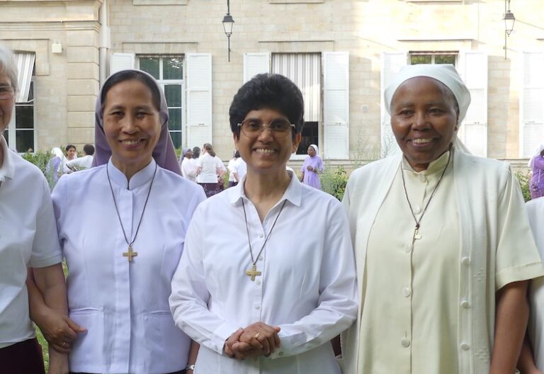 Rekha Chennattu repite como superiora general de las Religiosas de la Asunción