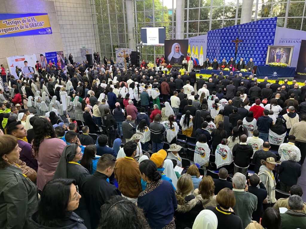 1800 personas en el 13.º Congreso misionero de Colombia