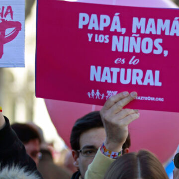 Manifestación La familia sí importa contra los matrimonios homosexuales. HazteOír