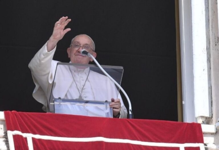 Francisco responde a la prohibición de la Iglesia rusa en Ucrania: “¡Las Iglesias no se