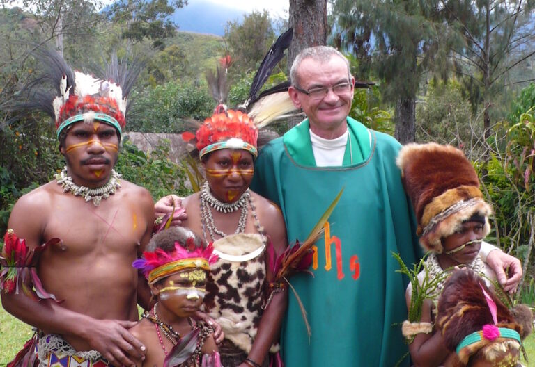 Así es la Iglesia en Papúa Nueva Guinea, donde el papa Francisco ha aterrizado hoy