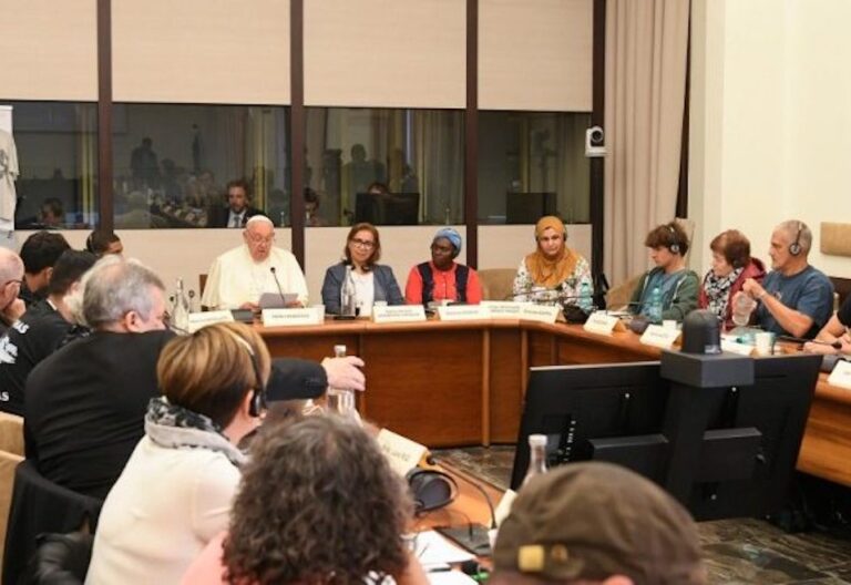 El papa Francisco carga por primera vez contra el Gobierno de Milei por disolver una manifestación