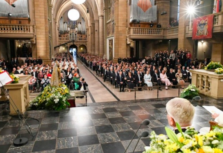 El recordatorio de Francisco a los católicos en Luxemburgo: “La Iglesia en una sociedad