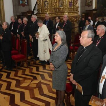 Papa Francisco “desde la distancia” saluda al pueblo ecuatoriano que celebra el 53.° Congreso