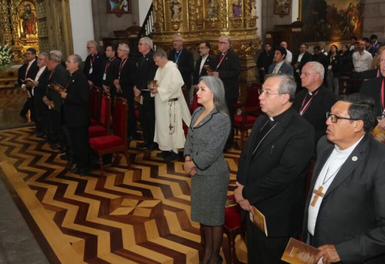 Papa Francisco, “desde la distancia”, saluda al pueblo ecuatoriano que celebra el 53.°